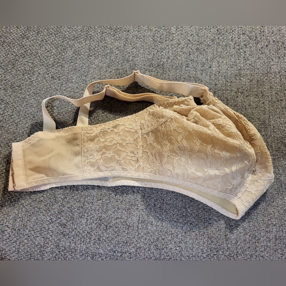 Vintage JEUNIQUE Beauty Style J3180 Beige Soft Cup Bra 32F Wireless - Picture 8 of 15